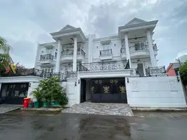 Rumah Ready Dalam Komplek Dekat High Scope Institut Indonesia Cilandak