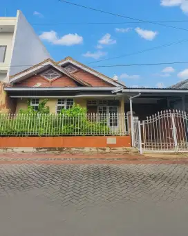 Rumah Nirwana Eksekutif STRATEGIS, ROW JALAN 2,5 MOBIL