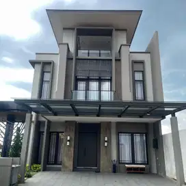 RUMAH CAKEP TYPE AMERICAN CLASSIC DI GADING SERPONG