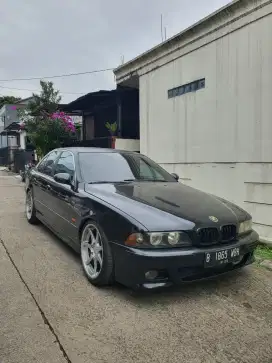 BMW E39 530i LCI tahun 2003 AT pajak ON kaleng 2030