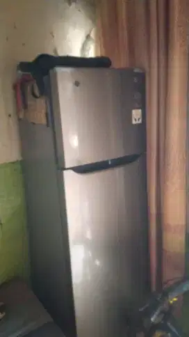 Kulkas LG 2 pintu