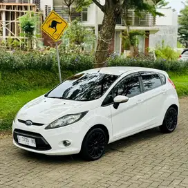 Ford Fiesta Trend Matic 2013 Mulus no Minus