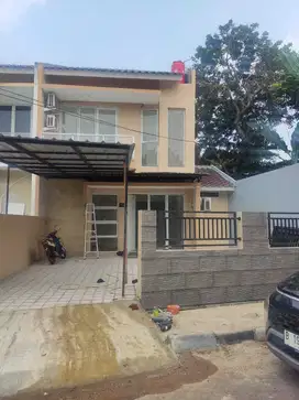 Rumah Rapi Siap Huni di Vista Vila Melati Mas, Serpong