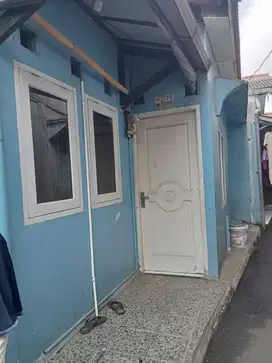 Rumah kosan satu kamar tidur dekat UI