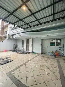 Dijual Rumah Minimalis Siap Huni 2 Lantai di taman Grisenda PIK Jak-UT