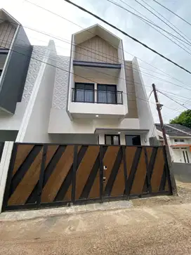 Jual rumah 2 lantai pondok rajeg dekat gdc dan stasiun