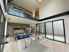 Rumah Mewah Lyndon Navapark BSD Premium Semi Furnished 3 Lantai