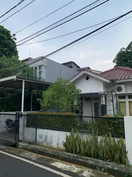 Rumah 2 Lantai Dekat Tol Jorr Di Bambu Apus Jakarta S8733