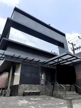 Gedung Ex Restaurant And Bar Di Kemang Raya