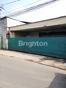 Rumah Bebas Banjir Pinggir Jalan Pisangan Pulo Gadung Jakarta Timur
