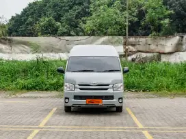 Toyota Hiace 3.0 Manual tahun 2021