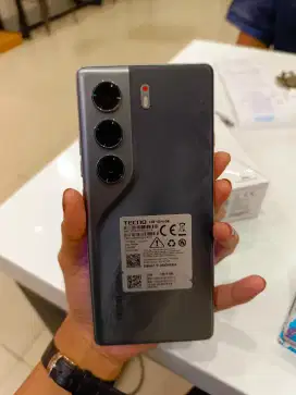 TECNO CAMON 40 4G RAM 8/256
