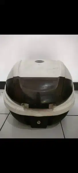 Box Motor Merk Givi (Italy)