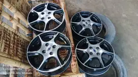 Velg original datsun go ring 15 pcd 100