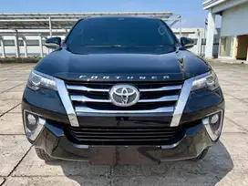 [DP 15JT] TOYOTA FORTUNER VRZ AT DIESEL 2017 HITAM TT 2018