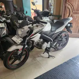 Vixion lightning NVL putih 2014 nyezz mulus Gbm
