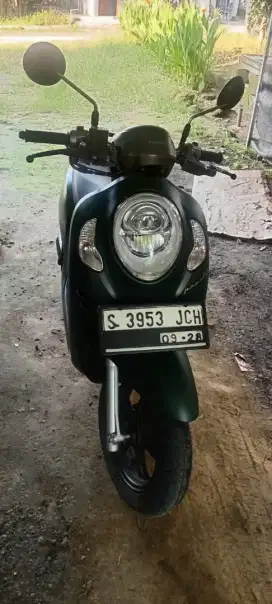 Jual Scoopy tahun 2023