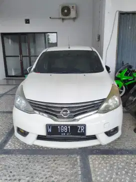 Grand Livina 1.5 XV 4x2 AT tahun 2013