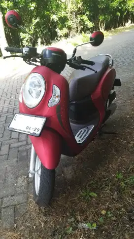 Honda allnew Scoopy 2024 keyless merah doff