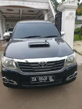 Hilux dobel cabin 4x4 thn 2011