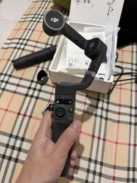 DJI Osmo Mobile 6 - 3 Axis Stabilization Smartphone Gimbal Stabilizer