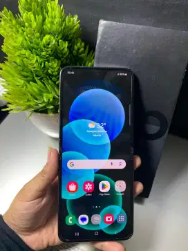 SAMSUNG Z FLIP 5 RAM 8/256GB ORIGINAL SEIN INDONÉSIA 

TAMPILAN MEWAH