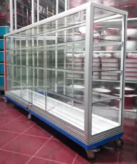 Etalase Pakai Roda Panjang 2M Kaca Full 5MM