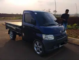 DIJUAL MOBIL PICK UP DAIHATSU GRANMAX 2014 – SIAP PAKAI!