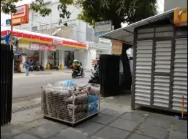 Sewa Setahun Ruko 2 Lantai Depan Alfamart Pusat Kota