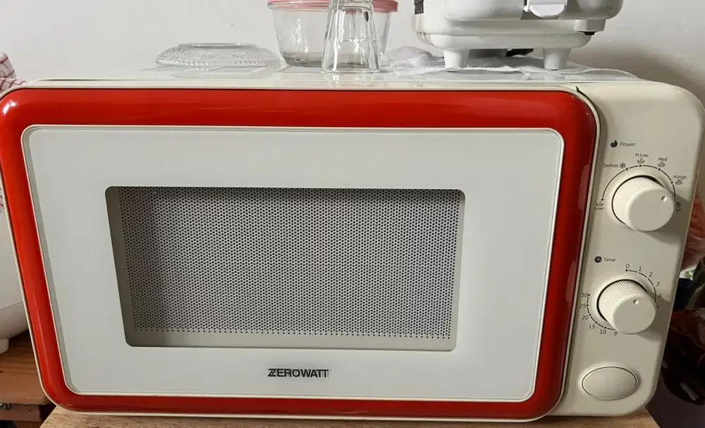 Microwave Zerowatt 20L