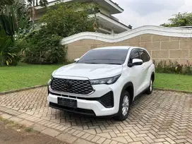 Toyota Innova Zenix G Hybrid 2024