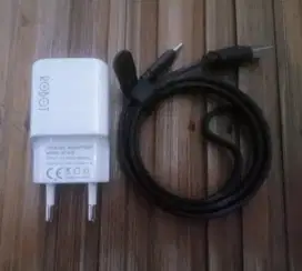Charger Robot + kabel hitam