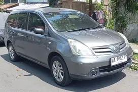 Grand Livina 2011 Manual