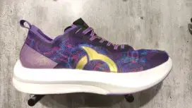 Sepatu running Ortuseight x marvel