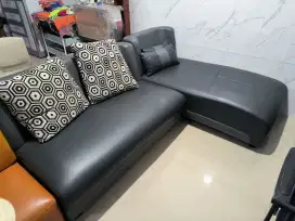 Sofa 1 set isi 2 sofa kondisi baru