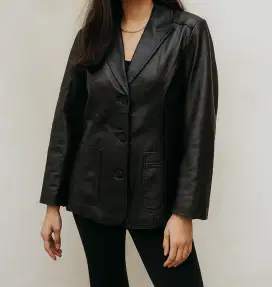 Jaket kulit Lee