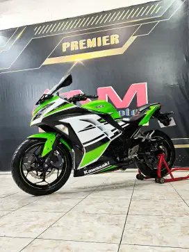 Ninja fi250cc ABS Anniversary limited mewh². Anugerah Motor rungkut