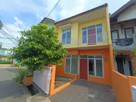 Rumah bisa untuk Kantor / Toko Pamulang Tangsel
