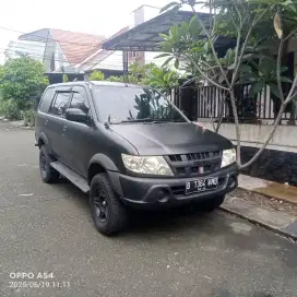 Murah Isuzu Panther LV Adventure 2.5 Manual Diesel Warna Hitam Th 2006