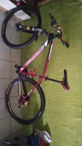 Sepeda Polygon Merah