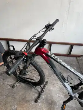 Sepeda Polygon Xtrada5