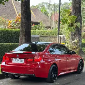 BMW f30 320i M sport AT 2014 low km!