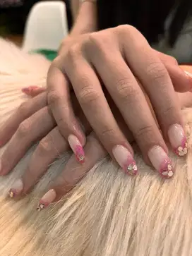 Terapis salon Pedi Meni Eyelash
