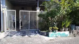 Rumah Jade Hamlet Menganti Gresik