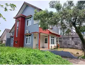Dikontrakan Disewakan Rumah 2lantai di BNR Bogor