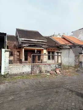 Jual Rumah Murah butuh renovasi lokasi Saimbang, Sukodono-Sidoarjo