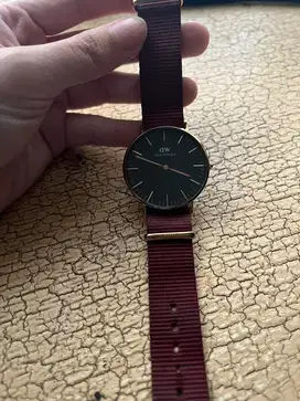 WTS JAM TANGAN DANIEL WELLINGTON