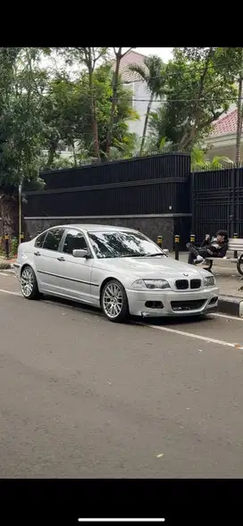 jual bmw e46 318i 2001