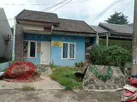 di jual cepat rumah second dlm komplek deket LRT tol cibubur