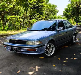 Toyota Corona 1981 Bensin